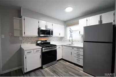 8827 Sumter Drive, Jennings, MO 63136 - Photo 9