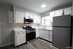 8827 Sumter Dr, Jennings, MO 63136 - Photo 9