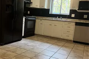 1119 Port Diane Dr, Saint Louis, MO 63146 - Photo 3