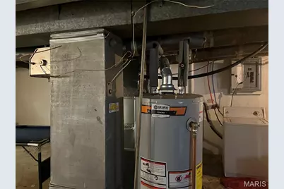 5581 Sunbury Avenue, Country Club Hills, MO 63136 - Photo 3