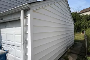 5581 Sunbury Ave, Country Club Hills, MO 63136 - Photo 5