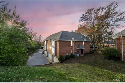 916 Claytonbrook Drive #1, Ballwin, MO 63011 - Photo 31