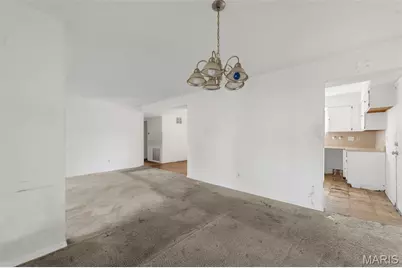 3703 Candlewyck Club Drive #D, Florissant, MO 63034 - Photo 11