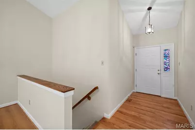 3206 Woodridge Center Parkway, Oakville, MO 63129 - Photo 5