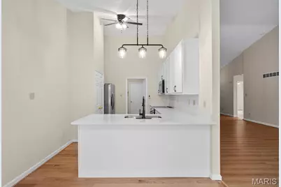 3206 Woodridge Center Parkway, Oakville, MO 63129 - Photo 15