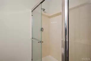 3206 Woodridge Center Pkwy, Oakville, MO 63129 - Photo 27