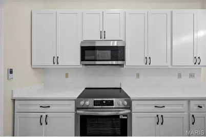 3206 Woodridge Center Parkway, Oakville, MO 63129 - Photo 19