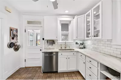 6038 Columbia Avenue, Saint Louis, MO 63139 - Photo 13