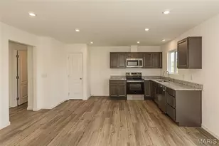 94 Mora Blvd, O'Fallon, MO 63368 - Photo 9