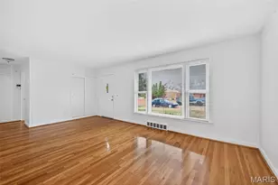 9406 Pattonwood Dr, Saint Louis, MO 63136 - Photo 11