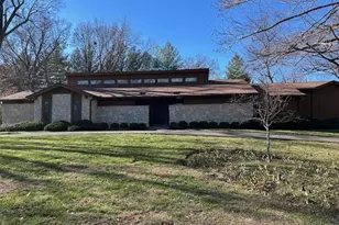 1673 Frontenac Woods Ln, Frontenac, MO 63131 - Photo 1