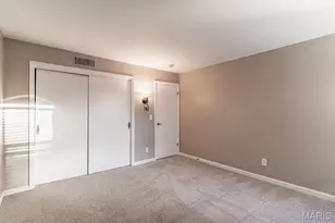 590 Sarah Ln, Creve Coeur, MO 63141 - Photo 13