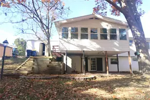 1000 Mackinac Dr, Saint Louis, MO 63146 - Photo 23