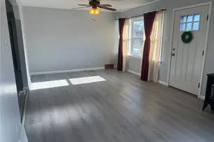 9227 Guthrie Ave, Saint Louis, MO 63134 - Photo 5