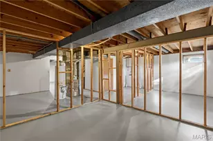 2370 Indiancup Dr, Florissant, MO 63033 - Photo 15