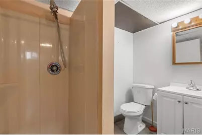 2370 Indiancup Drive, Florissant, MO 63033 - Photo 13