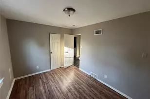 9850 Dennis Dr, Saint Louis, MO 63136 - Photo 15