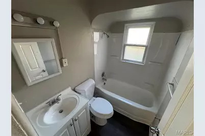 9850 Dennis Drive, Saint Louis, MO 63136 - Photo 11