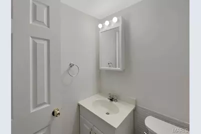2417 Charente Drive, Maryland Heights, MO 63043 - Photo 13