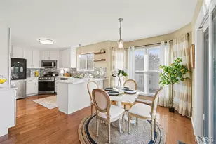 3037 Southoaks Pl, Saint Louis, MO 63129 - Photo 7