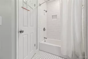 200 Ambridge Ct, Chesterfield, MO 63017 - Photo 27