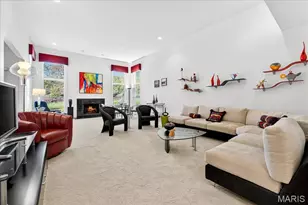 21 Old Belle Monte Rd, Chesterfield, MO 63017 - Photo 7