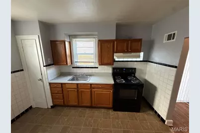 8841 Jennings Station Road, Jennings, MO 63136 - Photo 13