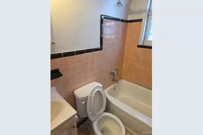 1067 Melvin Avenue, Saint Louis, MO 63137 - Photo 15