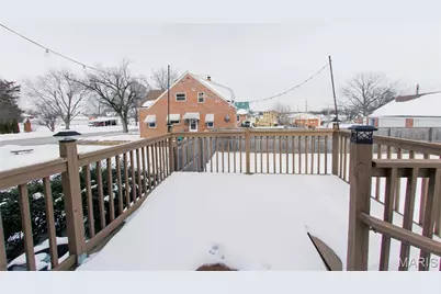 111 W Madison Avenue, Robertsville, MO 65066 - Photo 9