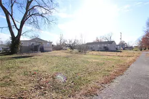 513 S 2nd St, Pacific, MO 63069 - Photo 3