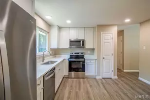 1358 Green Mist Dr, Fenton, MO 63026 - Photo 5