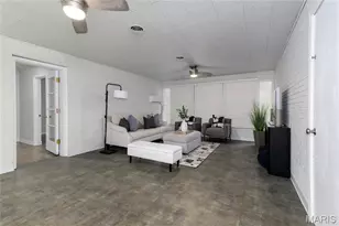 18 Country Aire Dr, Saint Louis, MO 63131 - Photo 33