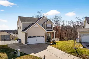 916 Mountain Brook Ct, O'Fallon, MO 63366 - Photo 3