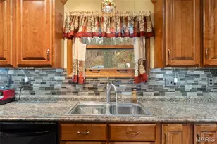 1641 Lake Shore Dr, Robertsville, MO 65066 - Photo 5