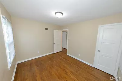 6127 Shillington Drive, Saint Louis, MO 63134 - Photo 7