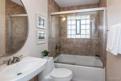 2341 McKelvey Road, Saint Louis, MO 63043 - Photo 25