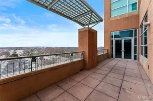 8025 Maryland Ave, Clayton, MO 63105 - Photo 11