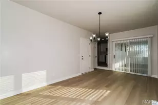 623 Riverside Dr, Saint Charles, MO 63304 - Photo 5