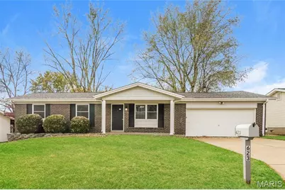 623 Riverside Drive, Saint Charles, MO 63304 - Photo 1