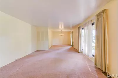 3975 Highwillow Drive, Florissant, MO 63033 - Photo 3