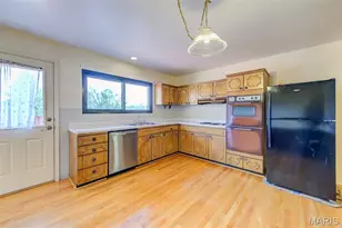 3975 Highwillow Dr, Florissant, MO 63033 - Photo 7