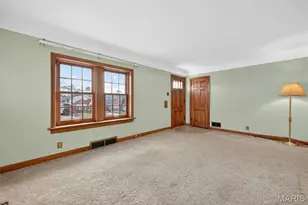 9343 MacKenzie Rd, Saint Louis, MO 63123 - Photo 5