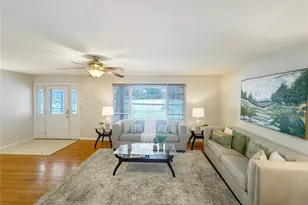 5457 Mild Dr, Oakville, MO 63129 - Photo 7