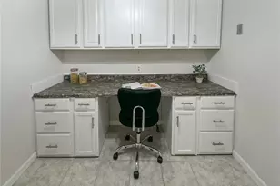 5457 Mild Dr, Oakville, MO 63129 - Photo 17