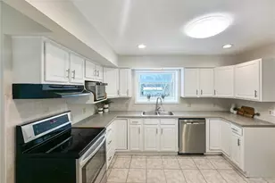 5457 Mild Dr, Oakville, MO 63129 - Photo 11