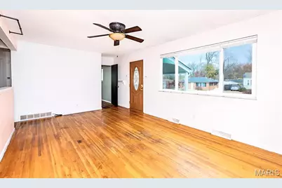 9518 Cote Brilliante Avenue, Saint Louis, MO 63114 - Photo 7