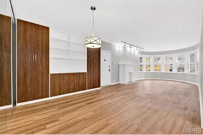 907 S Hanley Road #5, Clayton, MO 63105 - Photo 3