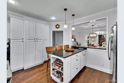 7217 Shaftesbury Avenue, University City, MO 63130 - Photo 9