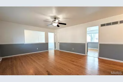 6720 Cherryvale Drive, Hazelwood, MO 63042 - Photo 7