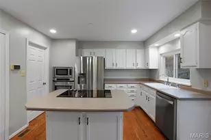 1706 Connemara Dr, Manchester, MO 63021 - Photo 13